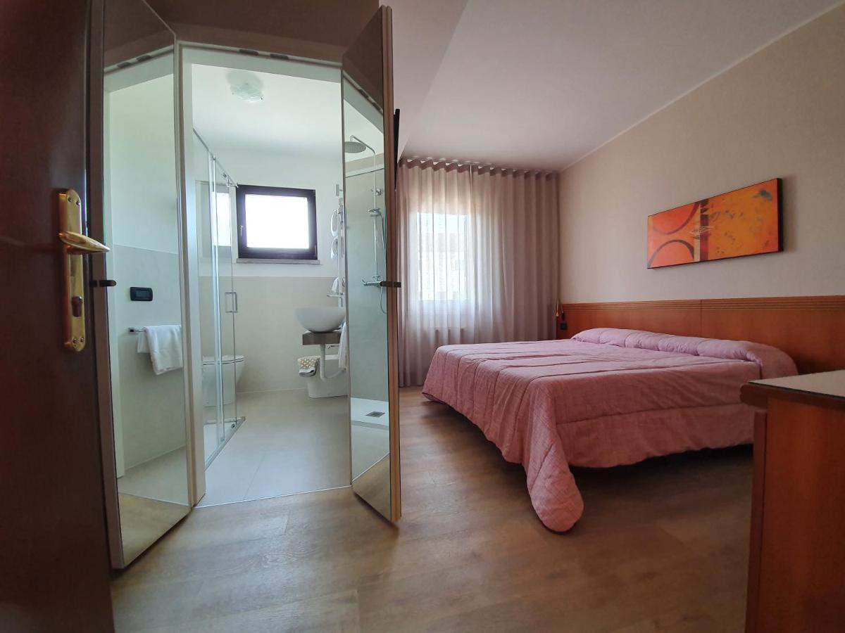 Hotel Prata Verde Prata Di Pordenone Exteriör bild