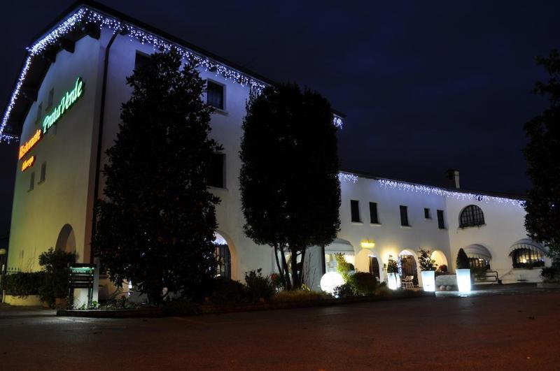 Hotel Prata Verde Prata Di Pordenone Exteriör bild
