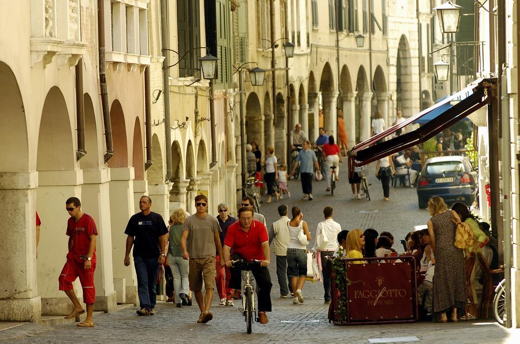 Hotel Prata Verde Prata Di Pordenone Exteriör bild